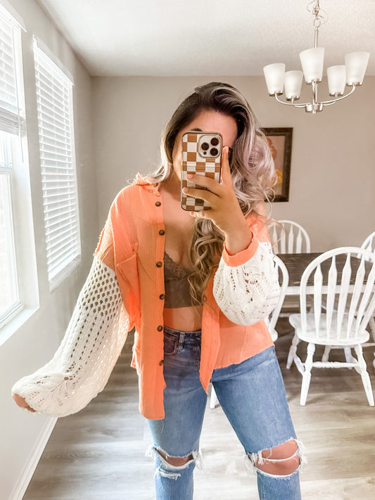 CORAL KNIT BUTTON DOWN